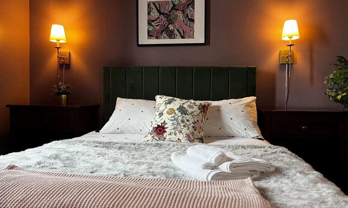 Downtown Apartamento | Your Cozy Harbor at Ports on Portland