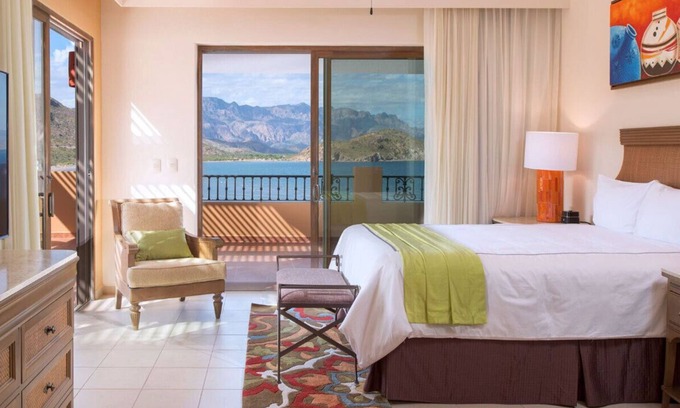 Loreto Complejo | Your Dream Golf Tournament Accommodations Await - 2 Bedrm Luxury Suite