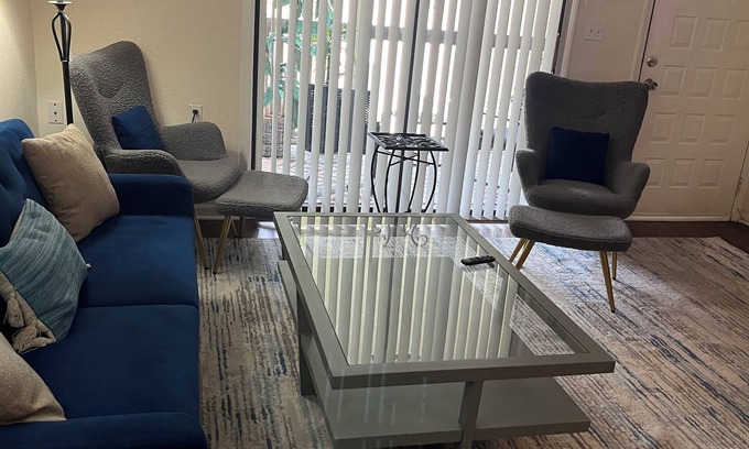 Tallahassee Condominio | Your Home-Away From Home! Family and Pet Friend!