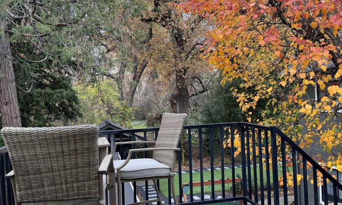 Chico Casa | Moderna casa del árbol con vista al parque Bidwell