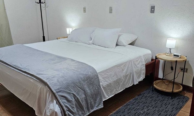 Santa Barbara Cabaña | Tu refugio en Guanacaste: comodidad, piscina y playas cercanas