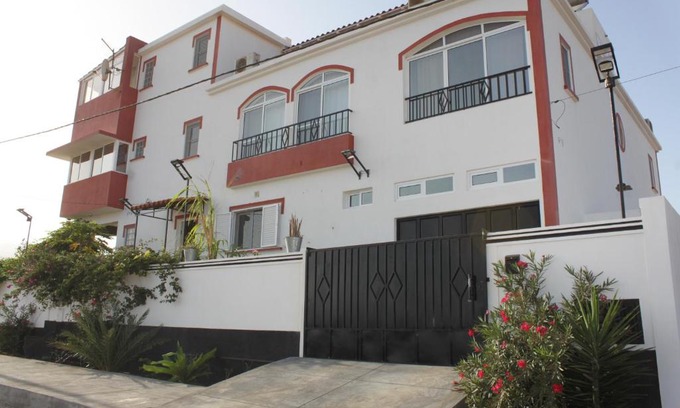 Porto Novo Cama Y Desayuno | Yria Residencial