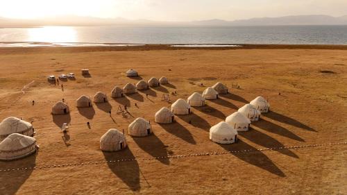 Naryn Region Cabina | Yurt Camp Erlan at Song Kol Lake