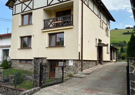 Cerveny Klastor Casa | Zamagursky dom