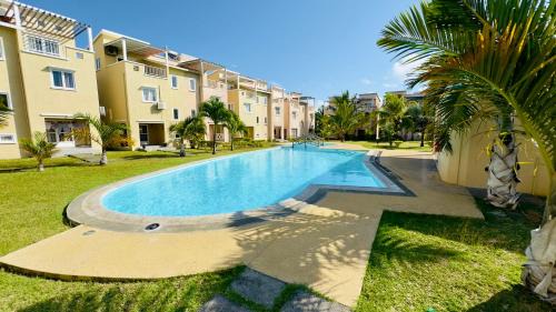 Grand Gaube Casa | Zephyr House Ocean View, Rooftop & Pool