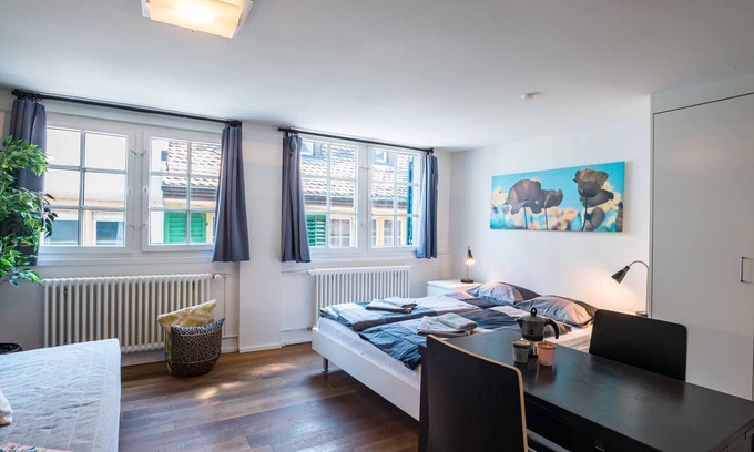 Niederdorf Apartamento | ZH Gasse 3 - HITrental Schmidgasse Apartment