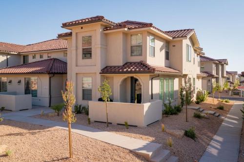 Washington Casa | Zion's Base Camp at Escondido Resort