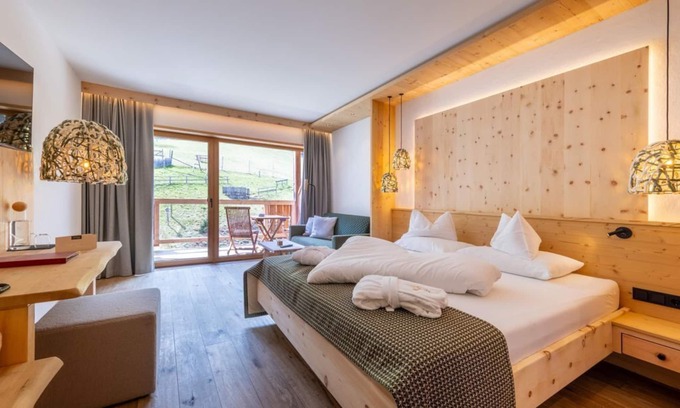 Haus Casa | "Zirbe Natur" - double room with shower, WC (4 - 6 nights) - Nature and wellness hotel