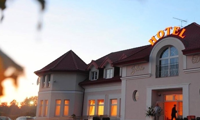 Bialoleka Hotel | Zlote Deby Hotel