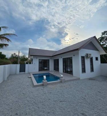 Kampung Pengkalan Maras Casa | ZN Homestay Mengabang Telipot - Private Pool