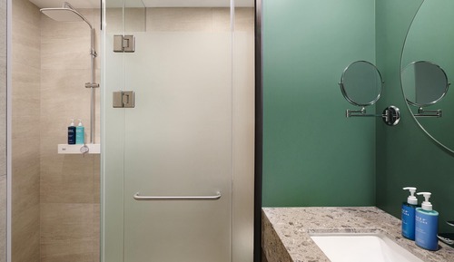 Suite Deluxe (1 double bed plus 1 single beds)