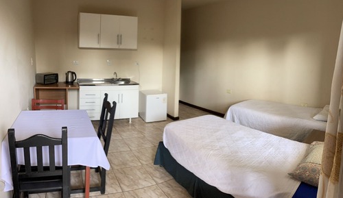 Habitación cuádruple estándar