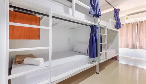 Dormitorio compartido estándar