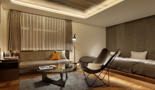 Estudio, no fumadores (A)