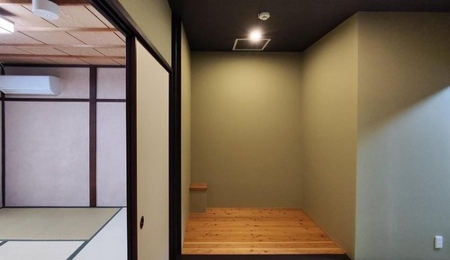 Casa tradicional, no fumadores, en edificio anexo (CheckInBy19:30, 5minWalkFromMainTower)