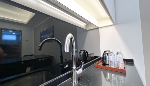 Suite estudio estándar, 1 habitación, baño privado, vistas a la montaña