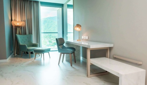 Habitación Deluxe, 1 cama de matrimonio grande con sofá cama, vistas a la ciudad