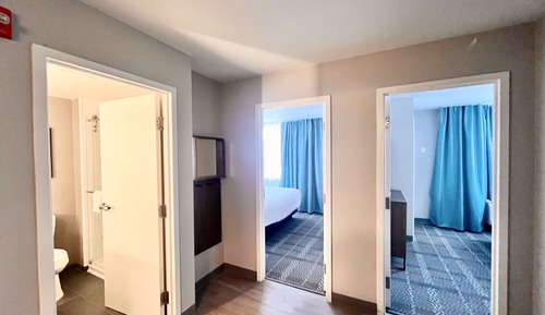 Suite, varias camas, cocina (Dining and Kitchen Areas)
