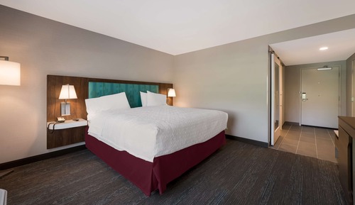 Habitación, 1 cama de matrimonio grande, accesible para personas con discapacidad, bañera