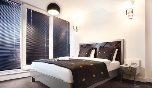 Standard Studio, 1 King Bed