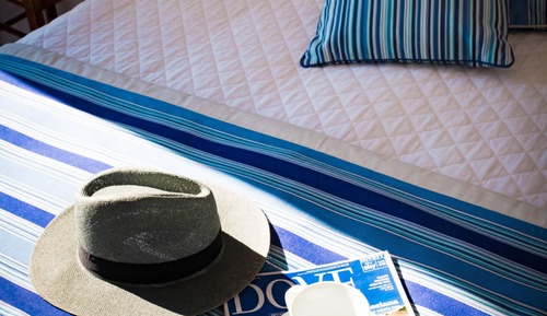 Habitación estándar con 1 cama doble o 2 individuales, balcón