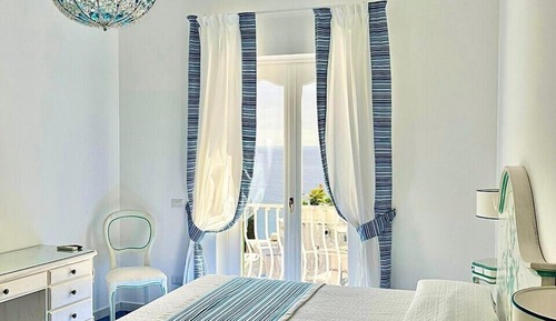 Habitación triple familiar, balcón