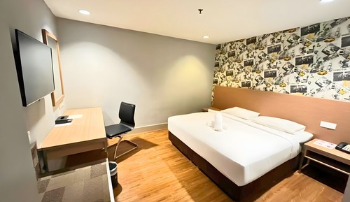 Habitación estándar, 1 cama de matrimonio grande, sin ventanas