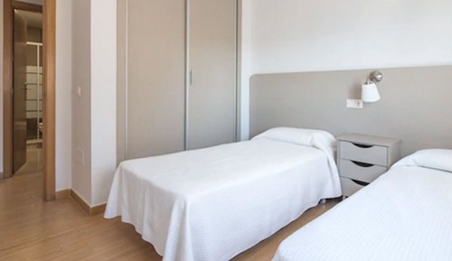 Apartamento, 2 habitaciones, terraza, vistas al mar