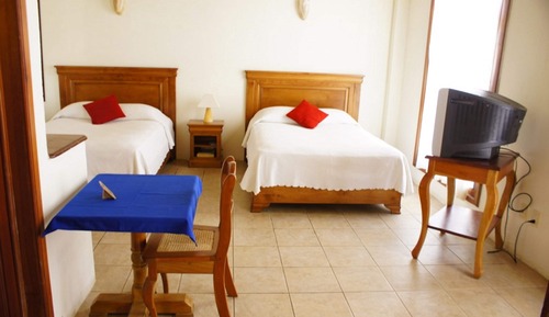 Habitación estándar doble, 2 camas dobles