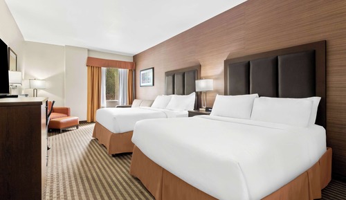 Suite, 2 camas de matrimonio, no fumadores, frigorífico y microondas (with Sofabed)