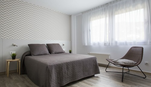 Estudio ejecutivo, 1 cama doble, cocina básica