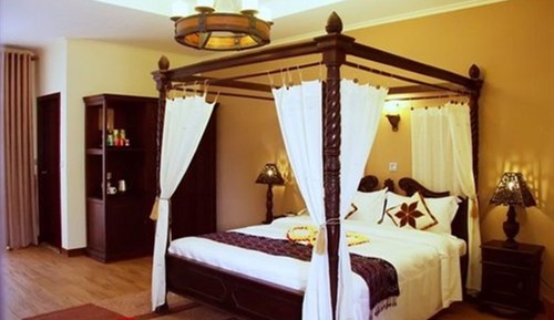 Habitación Deluxe doble, vistas a la piscina