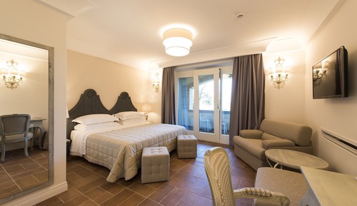 Suite, 1 cama de matrimonio grande, vistas al viñedo, en edificio anexo