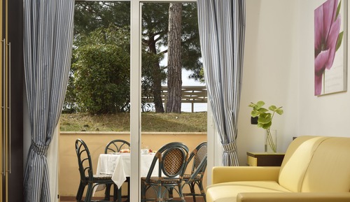 Habitación familiar, balcón