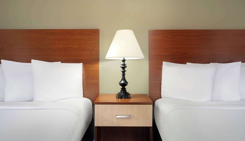 Suite familiar, 2 camas de matrimonio, no fumadores, frigorífico y microondas