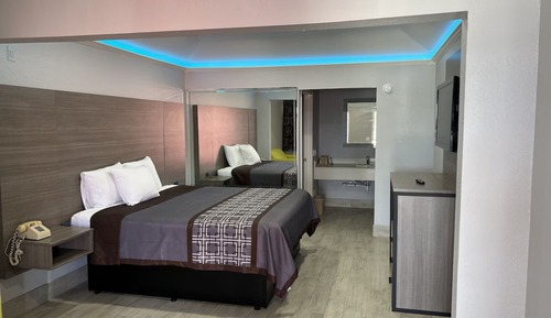 Estudio, 1 cama de matrimonio grande