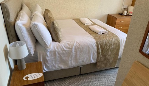 Habitación doble, baño compartido