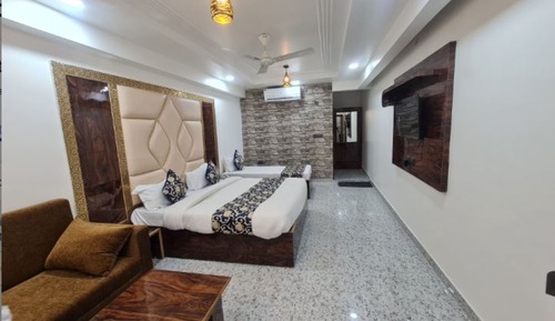 Habitación (Standard Triple Bed AC)