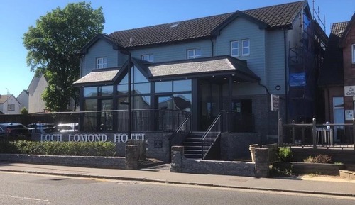 Habitación estándar con 1 cama doble o 2 individuales, no fumadores