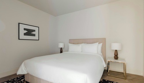 Suite, 1 cama de matrimonio con sofá cama (Mobility Accessible, Transfer Shower)