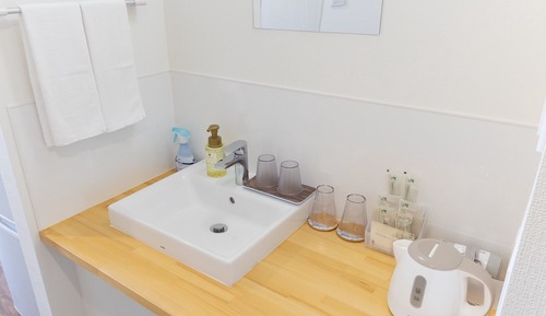 Habitación Confort con 2 camas individuales, varias camas, no fumadores, frigorífico y microondas