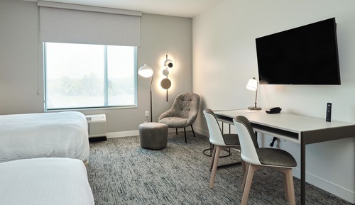 Estudio, 2 camas de matrimonio (Mobility Accessible, Roll-in Shower)