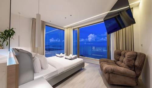 Villa exclusiva, 5 habitaciones, vistas al mar