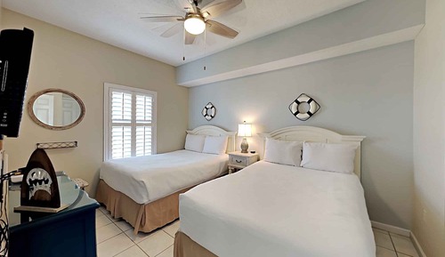 Apartamento, varias camas, balcón, vistas al mar (#1110A - No Pets Allowed)