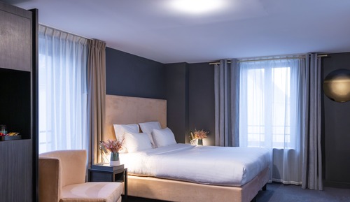 Habitación (Chambre Plume)