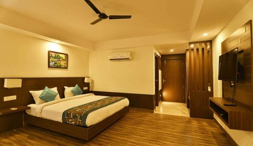 Habitación Deluxe, 1 cama de matrimonio grande, fumadores, acceso a la piscina