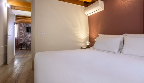 Apartamento superior, cocina básica, vistas a la ciudad