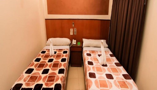 Habitación económica con 1 cama doble o 2 individuales