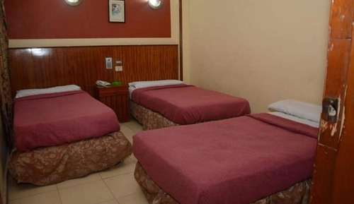 Habitación triple económica