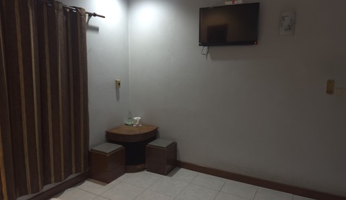 Habitación básica, 1 cama de matrimonio, vistas al jardín